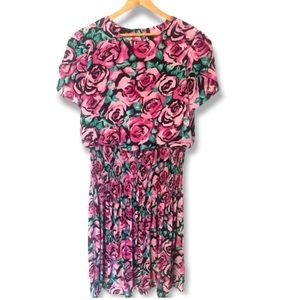 Whispers of California Y2K bold bright rose print pleated A line dress